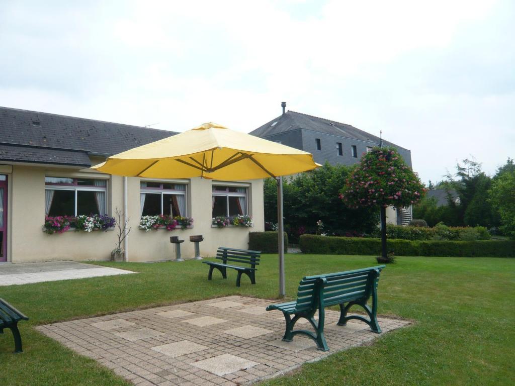 Hotel Restaurant La Grenouillere Vitré Eksteriør billede